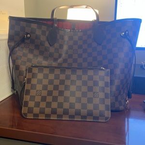 Louis Vuitton Neverfull MM w/ wallet